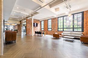GLOBALSTAY. Dundurn LOFTS. Free parking