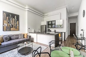 GLOBALSTAY. Dundurn LOFTS. Free parking