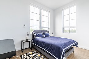 GLOBALSTAY. Dundurn LOFTS. Free parking