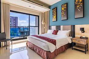 MAMBO Boutique Hotel