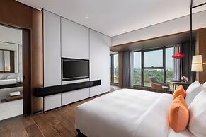 Wyndham Grand Yangon Hotel