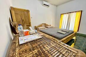Duyung Rooms and Resto