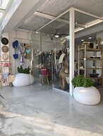 Geo & Art Boutique Hotel