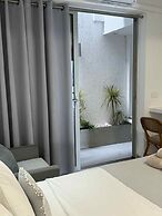 Geo & Art Boutique Hotel