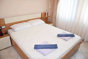 Thera Apartments 8