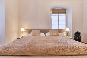 Charles Bridge Royal Apartment