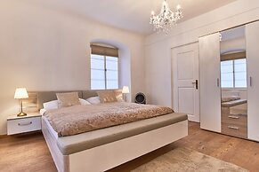 Charles Bridge Royal Apartment