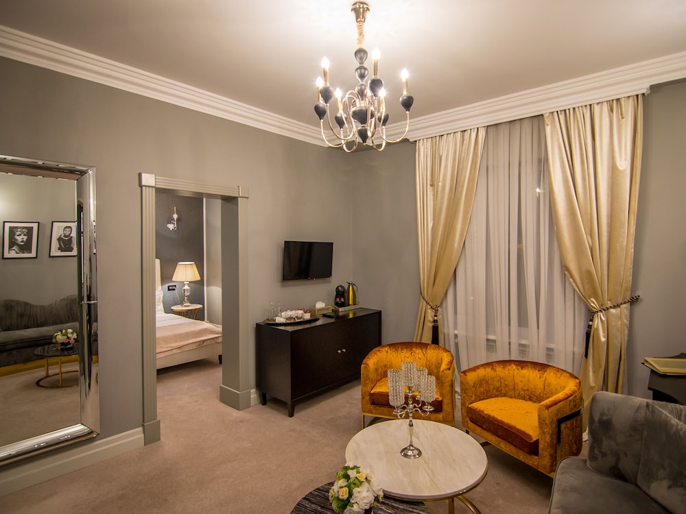 Lido by Phoenicia