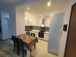 Haris Hotel
