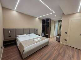 Haris Hotel
