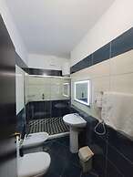 Haris Hotel