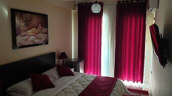 Haris Hotel