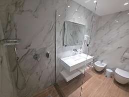 Haris Hotel