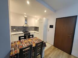 Haris Hotel