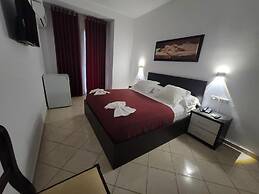 Haris Hotel