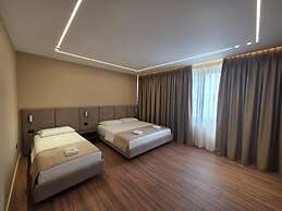 Haris Hotel