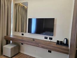 Haris Hotel