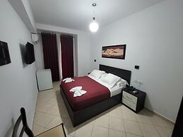 Haris Hotel