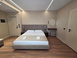 Haris Hotel