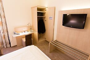 Hermes Hotel