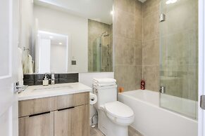 New Luxury Townhome 29