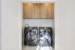 New Luxury Townhome 29