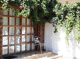 8 Soenie Avenue Self Catering