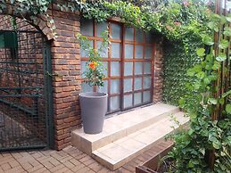 8 Soenie Avenue Self Catering