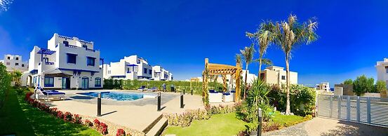 Luxury 4BD Villa with Pool in Hurghada