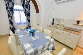 Luxury 4BD Villa with Pool in Hurghada
