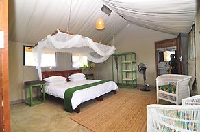 Rafiki Safari Camp