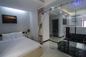 Ideal Time Apartment