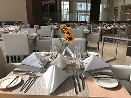 Cristal Amaken Hotel