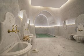 Cristal Amaken Hotel