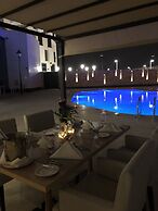 Cristal Amaken Hotel
