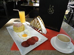 Hotel La Colonia