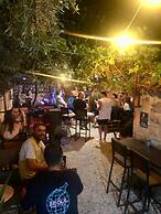 Kuyu Beergarden Hostel