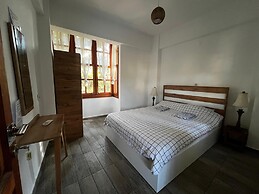 Kuyu Beergarden Hostel