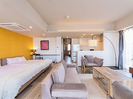 Breaky HOTEL