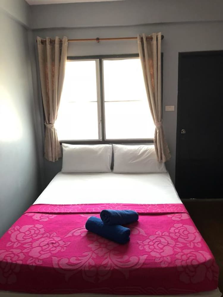 Sea Garden Hostels