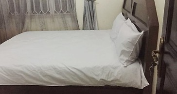 Bunyonyi Inn Hotel