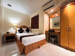 Palladium Suites Hotel