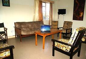 Shalom House - Hostel