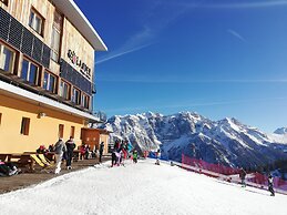 Casa Mirandola