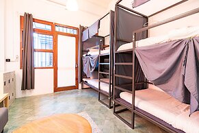 Yu Cafe Hostel