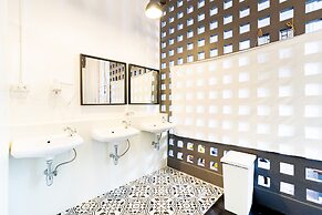 Yu Cafe Hostel