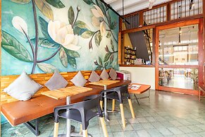 Yu Cafe Hostel