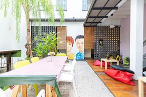 Yu Cafe Hostel