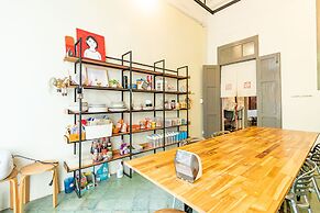 Yu Cafe Hostel