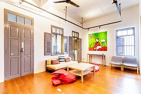 Yu Cafe Hostel